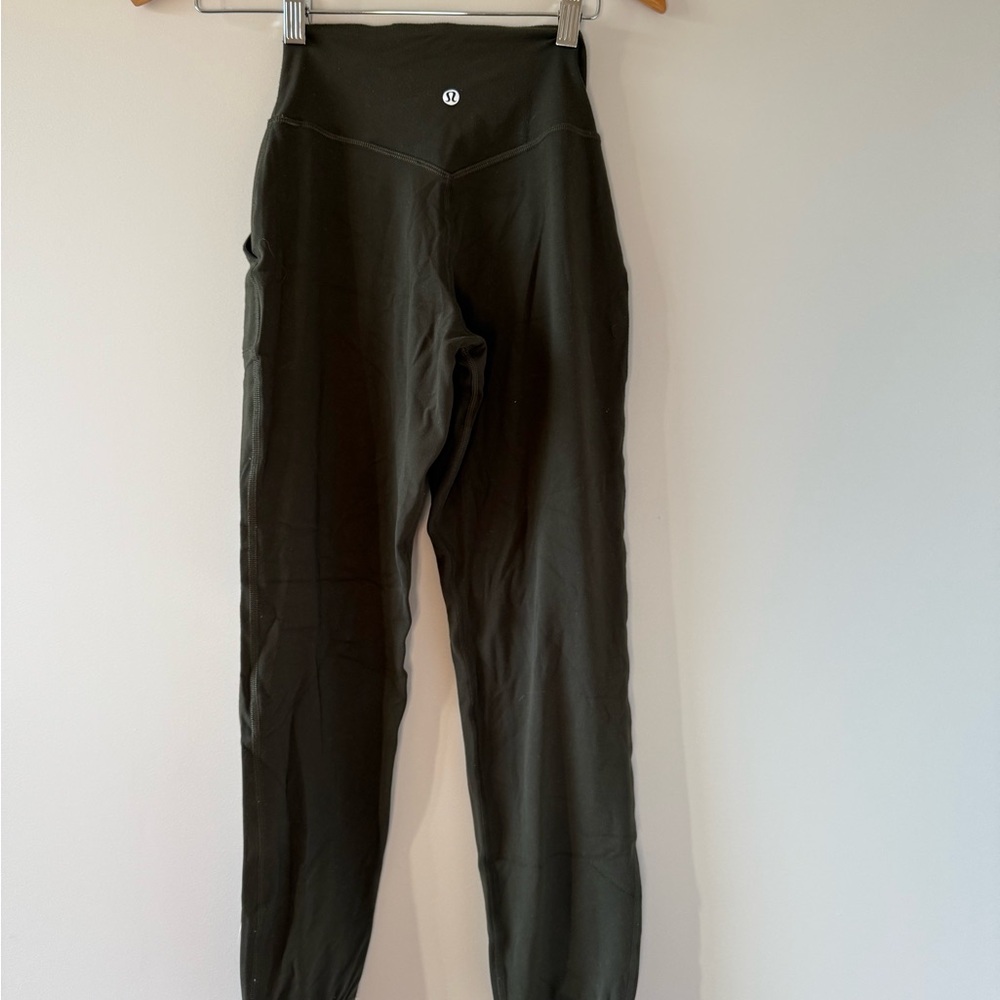 Align joggers